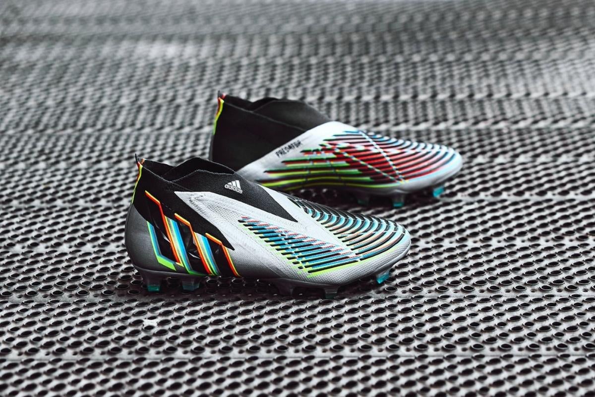 Giày đá bóng Adidas Predator Edge Beyond Fast